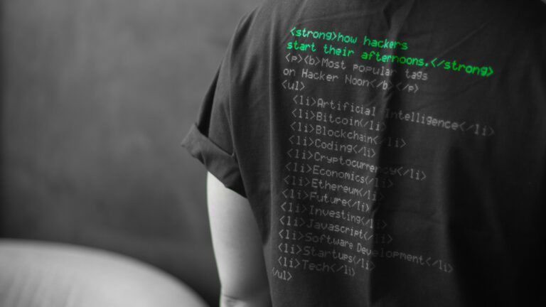 hackernoon-t2fKRcKF3fw-unsplash